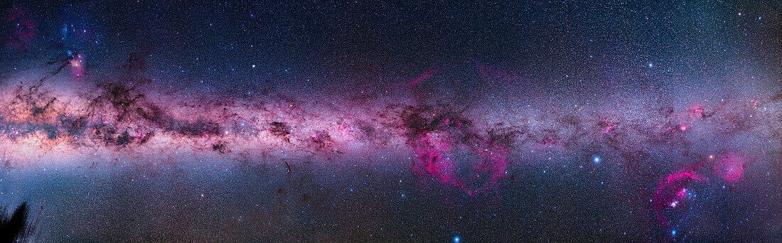 This panorama takes in a roughly 180° sweep of the Milky Way: