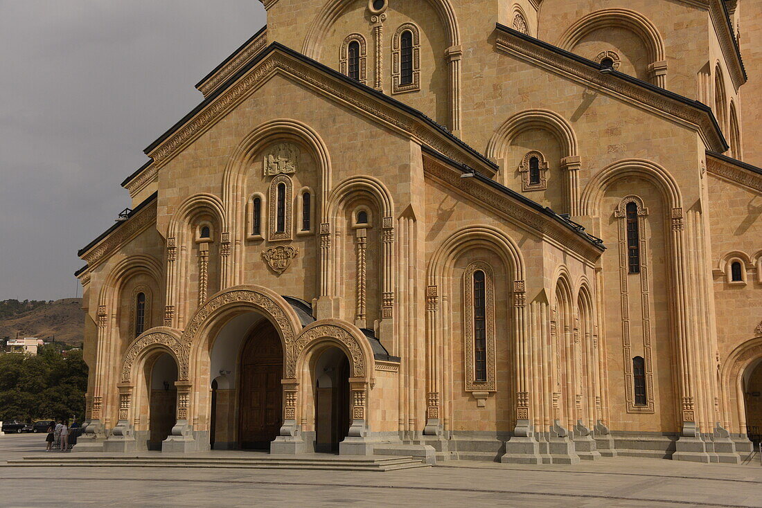 Kathedrale der Heiligen Dreifaltigkeit in Tiflis, Georgien, Zentralasien, Asien