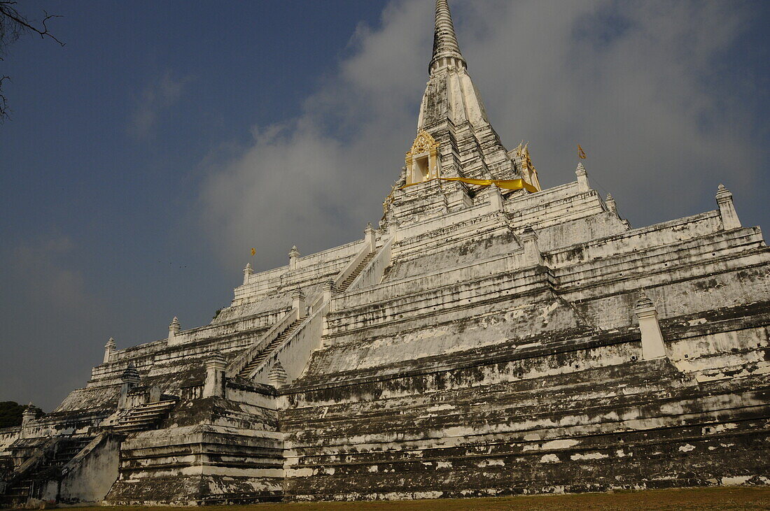 Wat Phukhao Thong, Buddhist temple in Ayutthaya, UNESCO World Heritage Site, Thailand, Southeast Asia, Asia