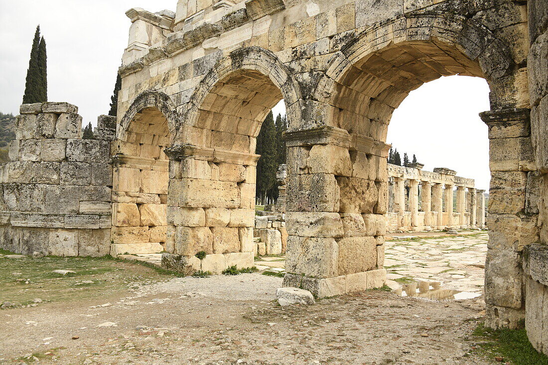 Ancient City of Hierapolis, Pamukkale, UNESCO World Heritage Site, Anatolia, Turkey, Asia Minor, Asia