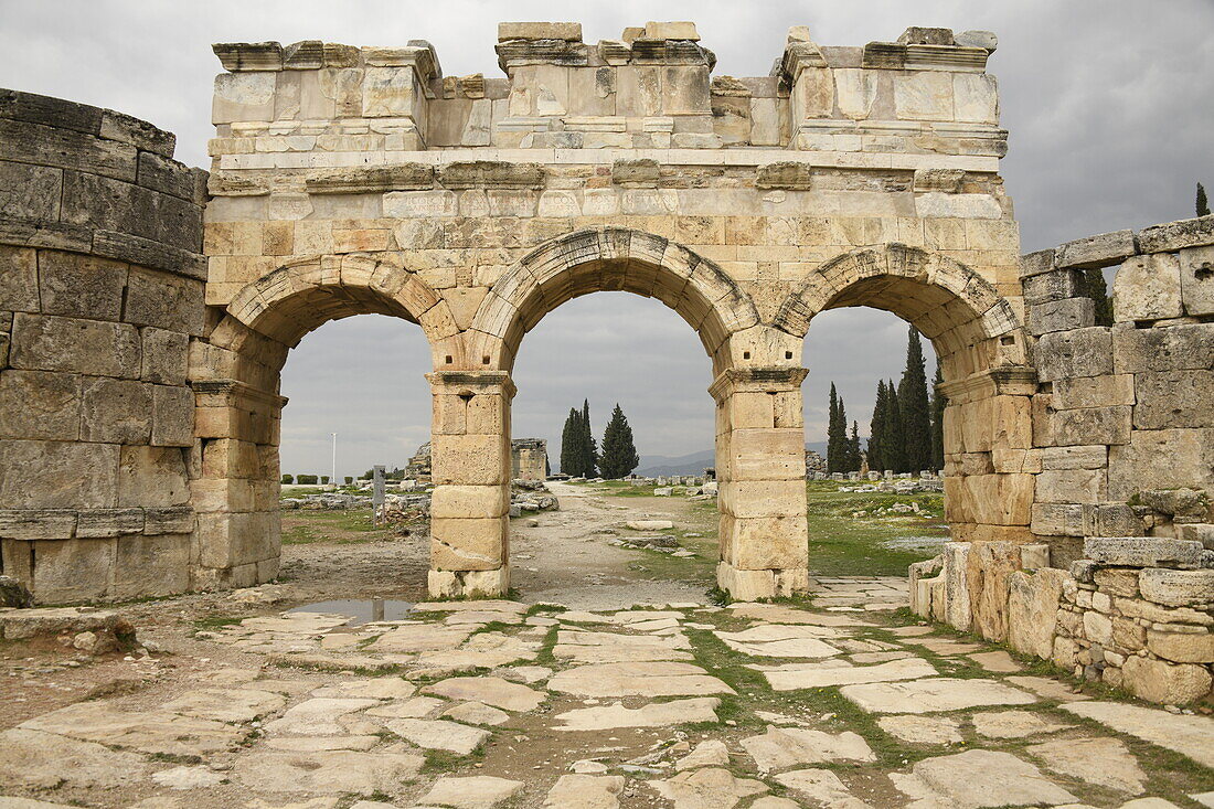 Antike Stadt Hierapolis, Pamukkale, UNESCO-Welterbestätte, Anatolien, Türkei, Kleinasien, Asien