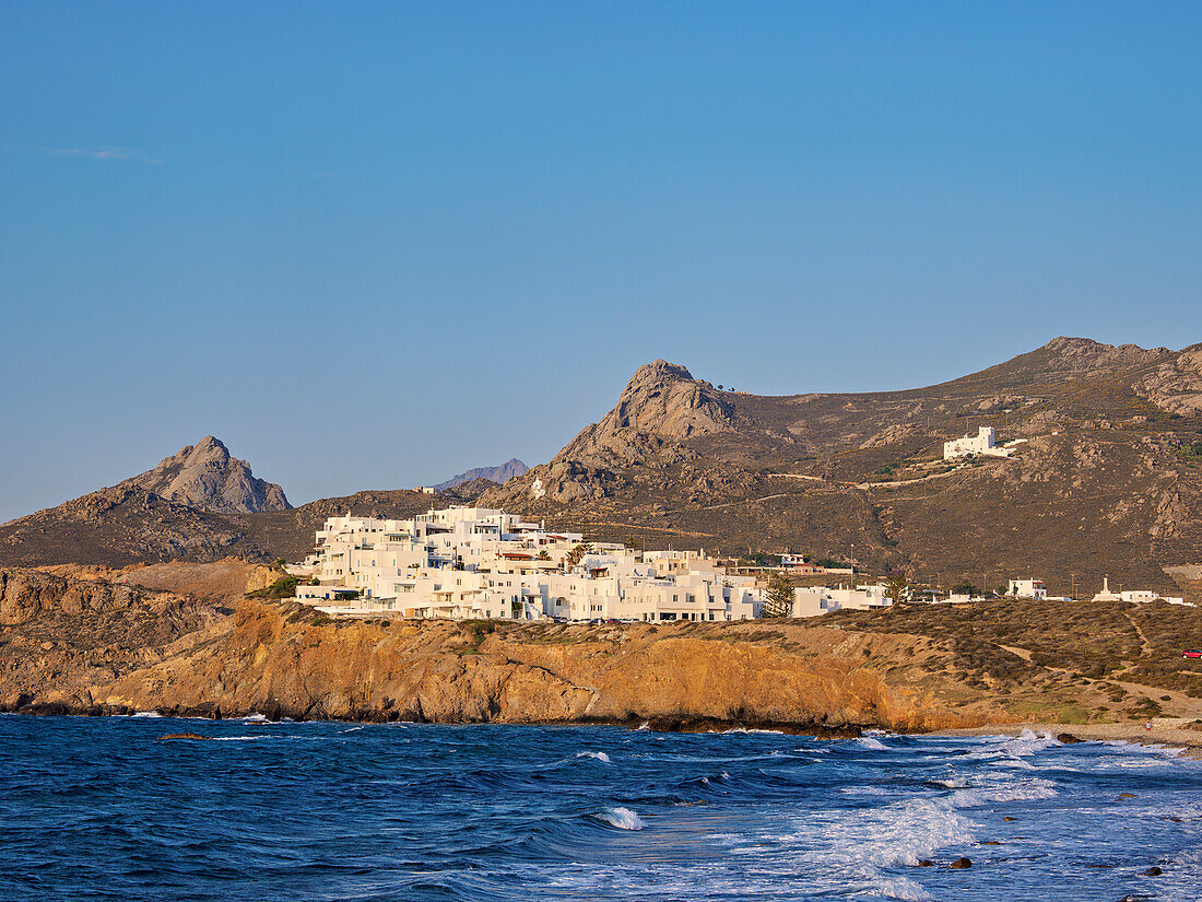 Uferpromenade von Chora bei Sonnenuntergang, Naxos-Stadt, Insel Naxos, Kykladen, Griechische Inseln, Griechenland, Europa