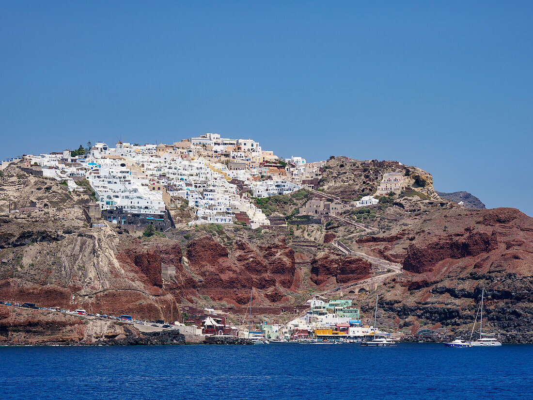 Blick auf das Dorf Oia, Insel Santorin (Thira), Kykladen, Griechische Inseln, Griechenland, Europa