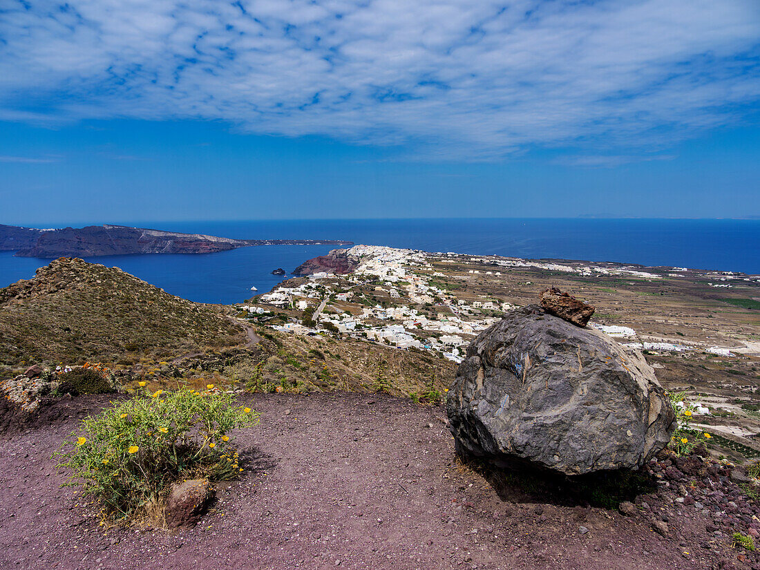 Blick auf das Dorf Oia, Insel Santorin (Thira), Kykladen, Griechische Inseln, Griechenland, Europa