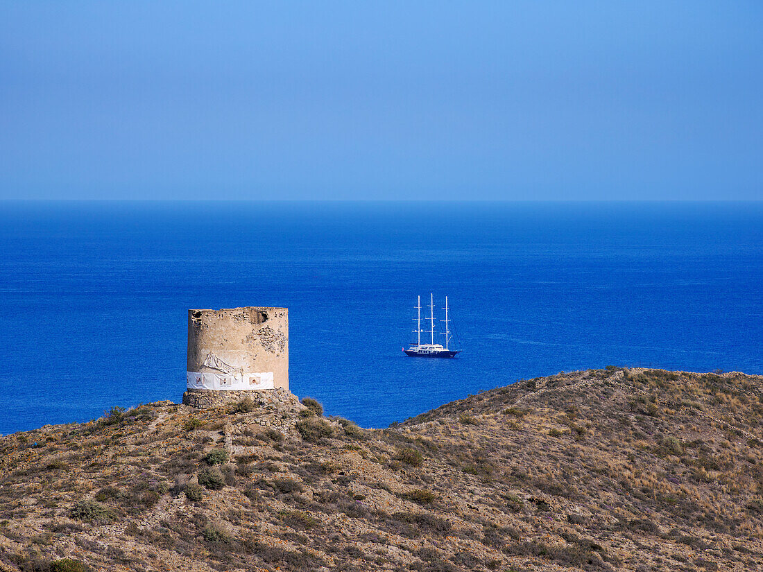 Alte Mühle in der Nähe des Dorfes Akrotiri, Insel Santorin (Thira), Kykladen, Griechische Inseln, Griechenland, Europa