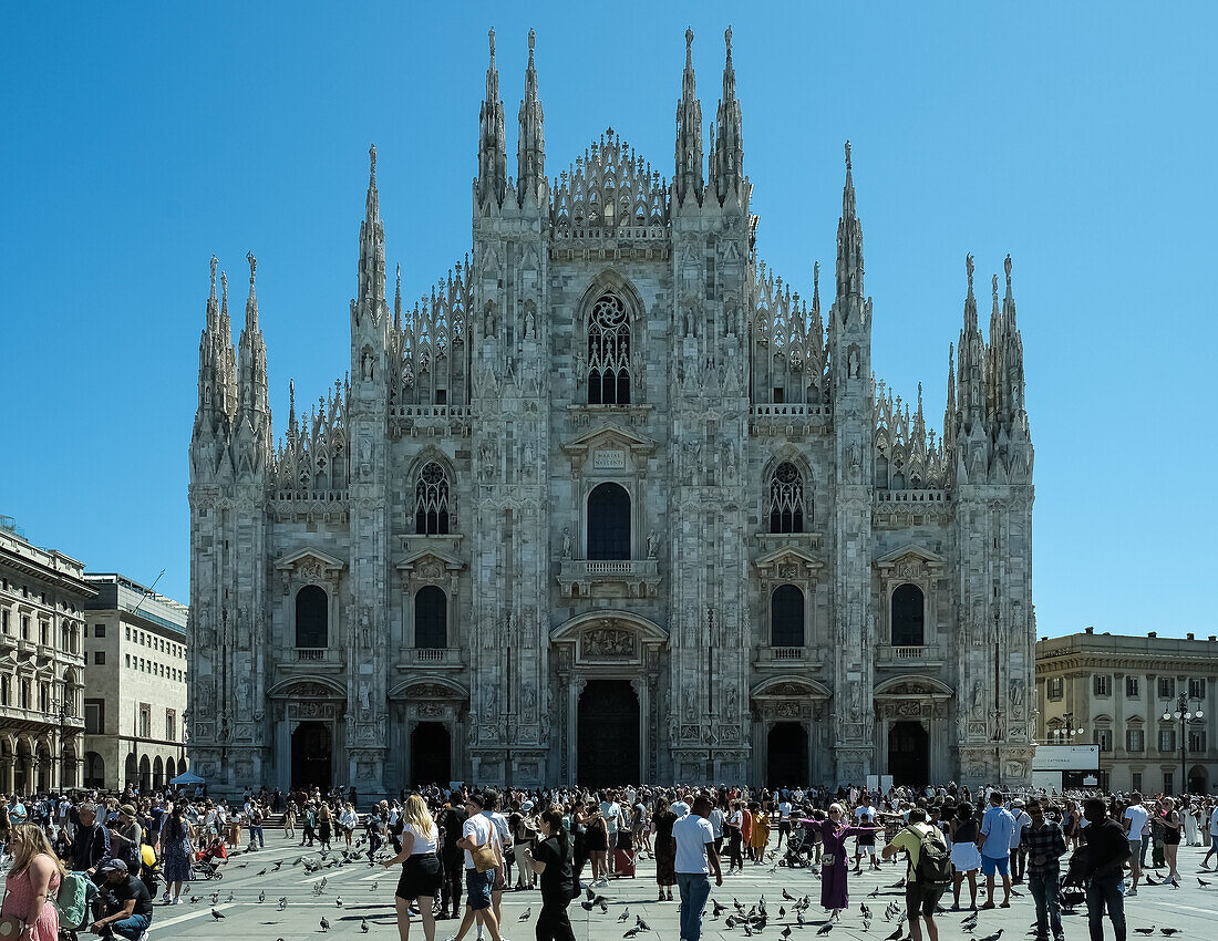 Fassade des Mailänder Doms (Duomo di Milano), Kathedralkirche, geweiht der Geburt Marias, Sitz des Erzbischofs, Mailand, Lombardei, Italien, Europa