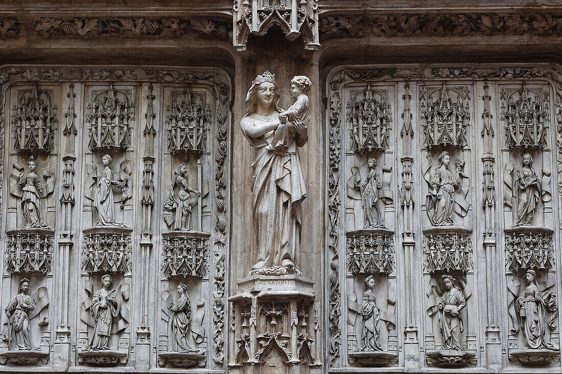 Cast of the main western doors of Aix en Provence Cathedral, Ruddock Family Cast Court, Victoria and Albert Museum, Kensington, London, England, United Kingdom, Europe