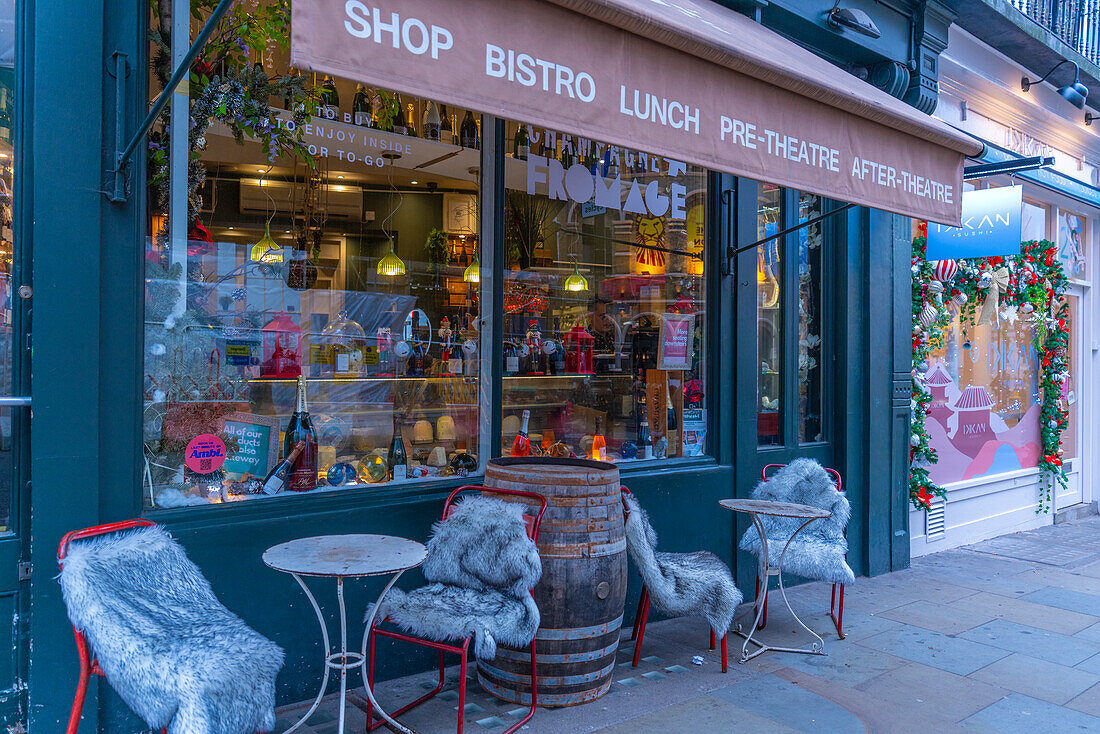 View of cafe at Christmas in Covent Garden, London, England, United Kingdom, Europe