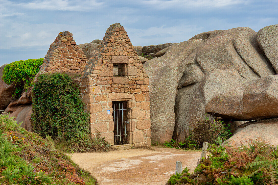 Rosa Granitküste (Cote de Granit Rose), Ploumanac'h, Perros-Guirec, Cotes-d'Armor, Bretagne, Frankreich, Europa