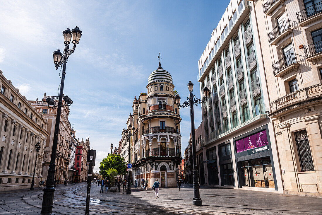 Edificio de La Adriatica, Seville, Andalusia, Spain, Europe