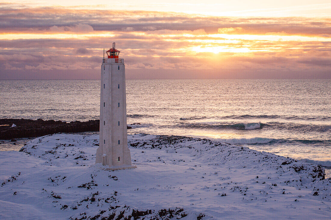 Malarrif-Leuchtturm, Hellnar, Snaefellsbaer, Island, Polargebiete