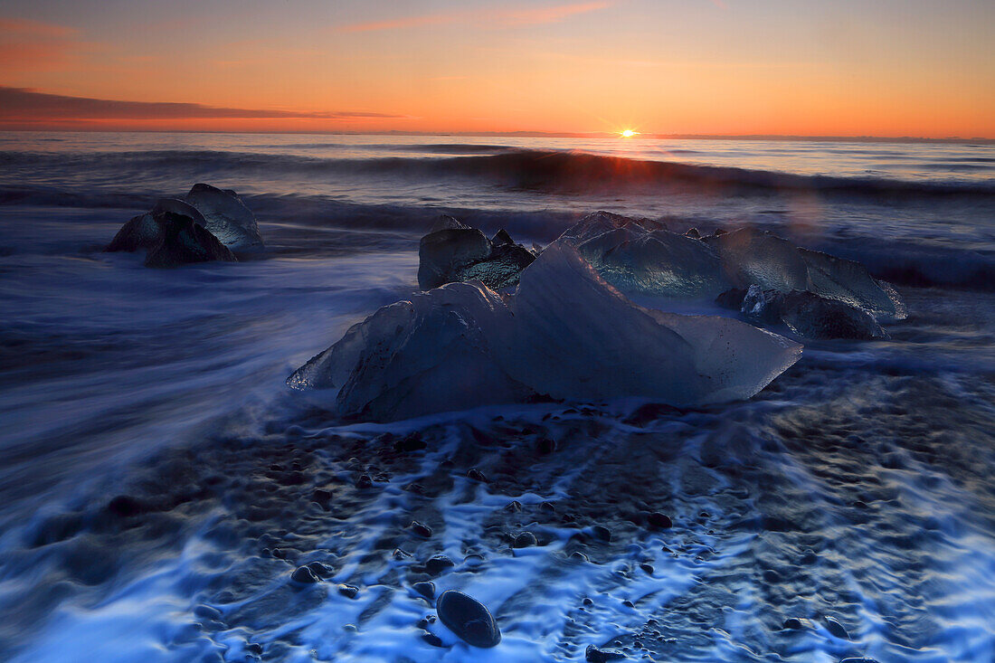 Breioamerkursandur (Diamond Beach) near Jokulsarlon Glacier Lagoon, at sunrise (dawn), Vatnajokull National Park, southern Iceland, Polar Regions