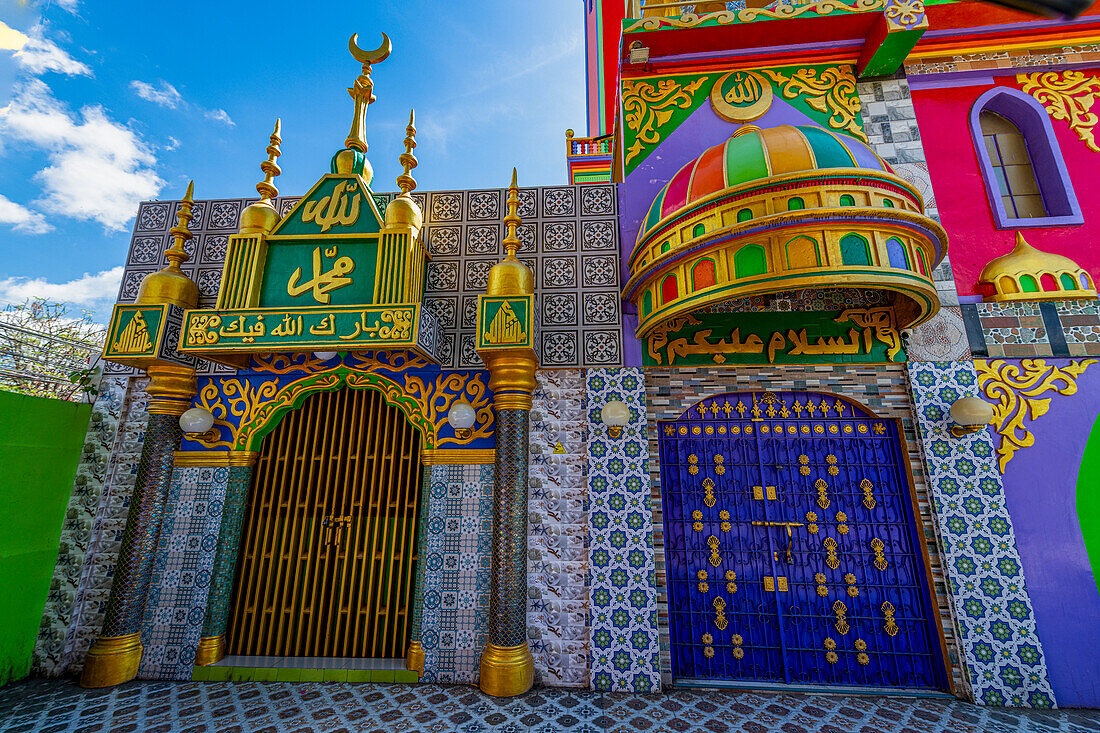 Regenbogenmoschee (Masjid Al-Islamia), Zamboanga, Mindanao, Philippinen, Südostasien, Asien