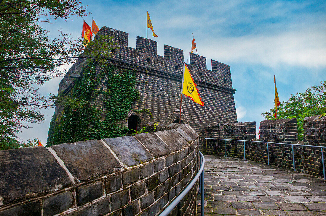 Die Große Mauer am Tigerberg, UNESCO-Weltkulturerbe, in Dandong, Liaoning, China, Asien