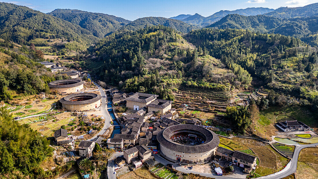 Luftaufnahme des Hekeng Fujian Tulou, UNESCO-Weltkulturerbe, ländliche Behausung der Hakka, Fujian, China, Asien