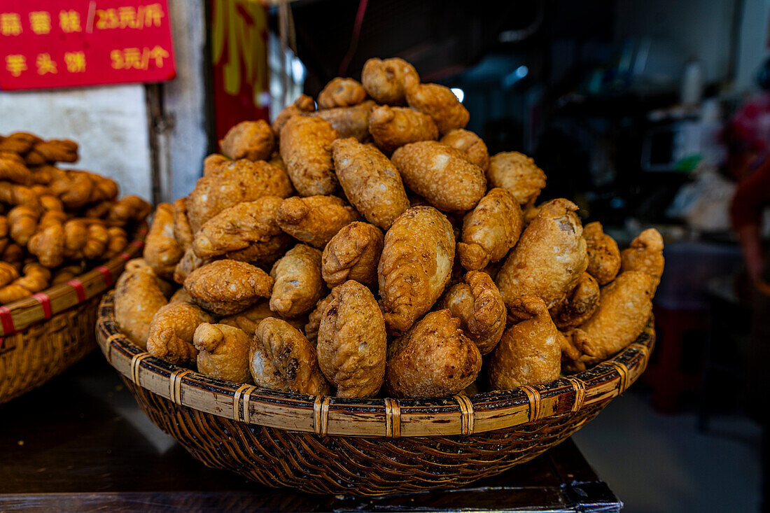 Lokales Essen aus Fujian, Quanzhou, Fujian, China, Asien