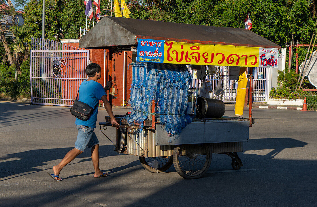 Market stalls and vendors in the streets of Chiang Mai,Thailand, Southeast Asia, Asia