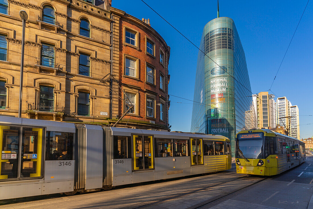 Blick auf die Straßenbahn am Exchange Square, Manchester, Lancashire, England, Vereinigtes Königreich, Europa