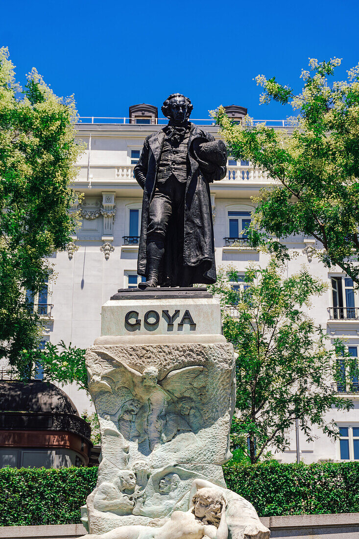 Denkmal für Francisco Goya, berühmter spanischer Maler, vor dem Prado-Museum, Madrid, Spanien, Europa