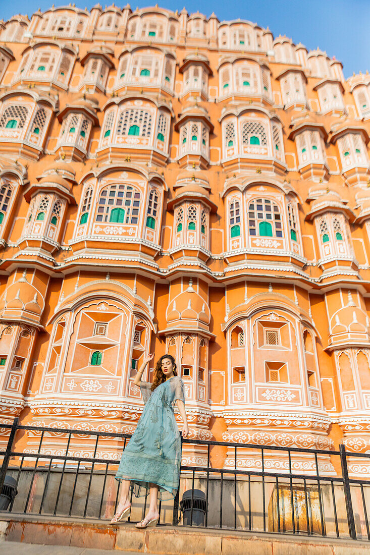 Mädchen auf den Straßen von Jaipur, Jaipur, Rajasthan, Indien, Asien