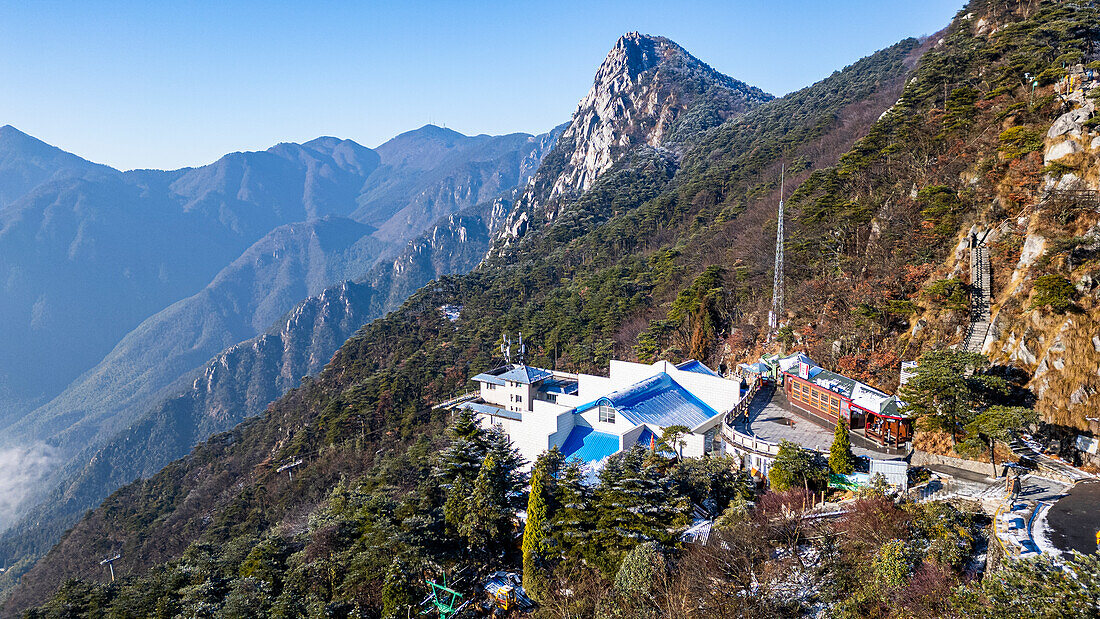 Luftaufnahme des Hanpo-Passes, Berg Lu (Lushan), UNESCO-Weltkulturerbe, Jiujiang, Jiangxi, China, Asien