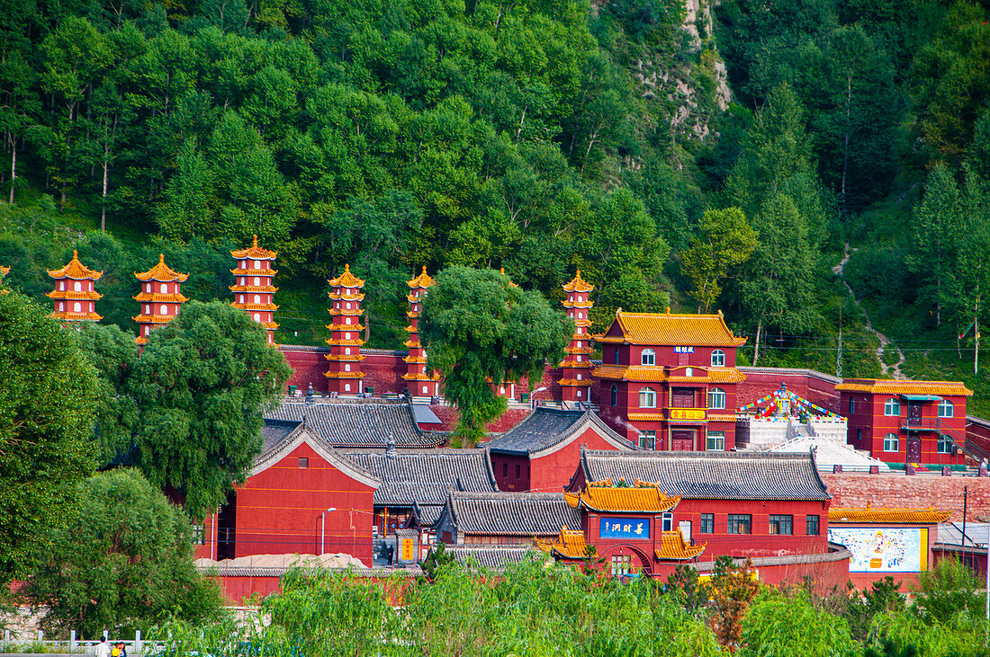 The monastery complex of Wudai Shan (Mount Wutai), UNESCO World Heritage Site, Shanxi, China, Asia