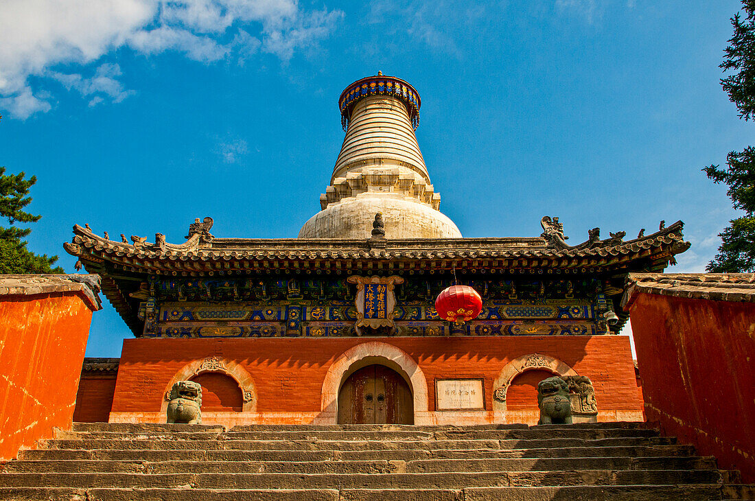 Der Klosterkomplex des Wudai Shan (Berg Wutai), UNESCO-Weltkulturerbe, Shanxi, China, Asien