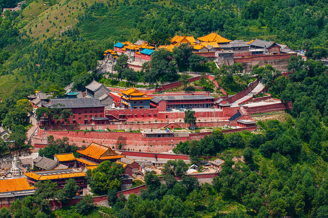 Der Klosterkomplex des Wudai Shan (Berg Wutai), UNESCO-Weltkulturerbe, Shanxi, China, Asien