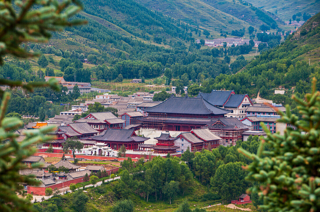 Der Klosterkomplex des Wudai Shan (Berg Wutai), UNESCO-Weltkulturerbe, Shanxi, China, Asien