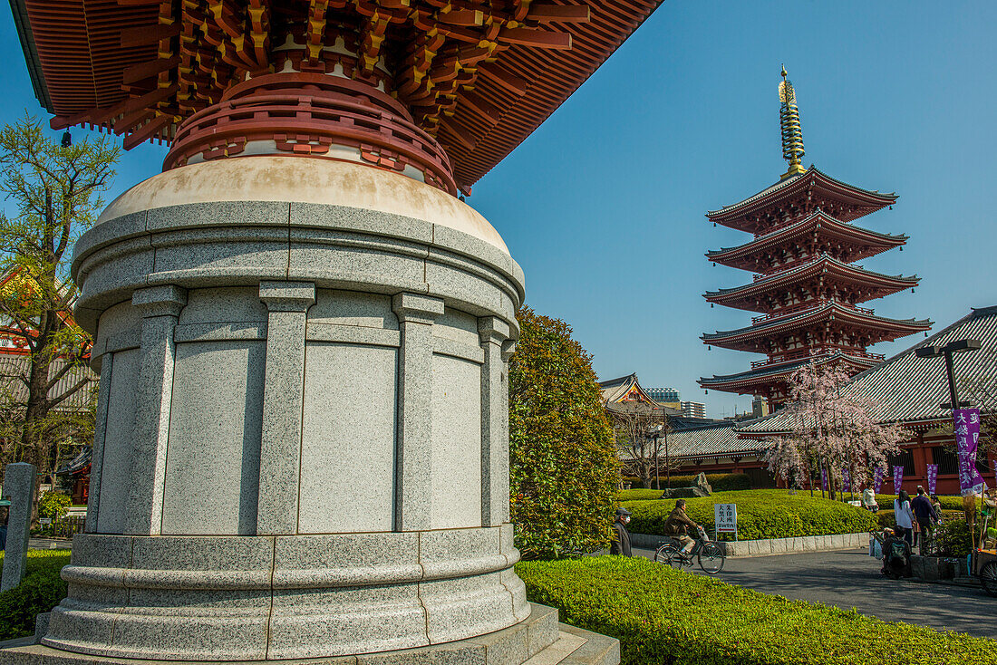 Pagoda in the Senso-ji temple, Asakusa, Tokyo, Honshu, Japan, Asia