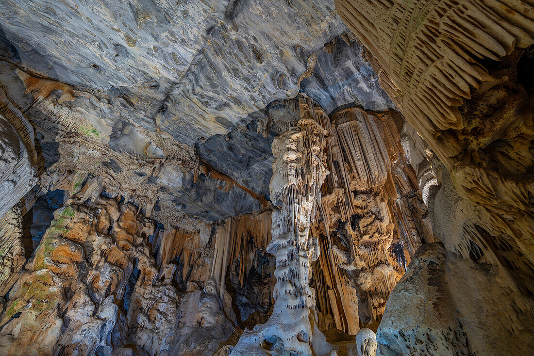 View of stalagmites and stalactites in the interior of Cango Caves, Oudtshoorn, Western Cape, South Africa, Africa