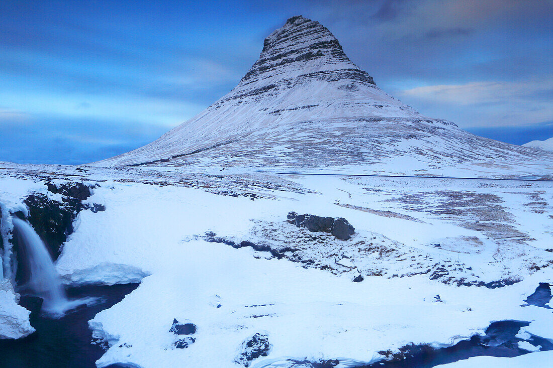 Berg Kirkjufell, Snaefellsnes-Halbinsel, Westisland, Polargebiete