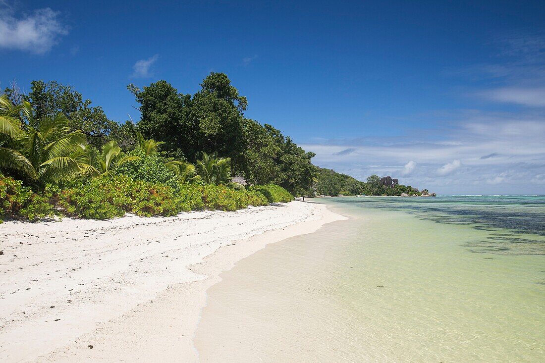 Seychellen, Insel La Digue, Strand Anse Source d'argent