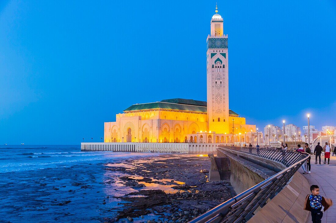 Morocco, Casablanca, the forecourt of the Hassan II mosque