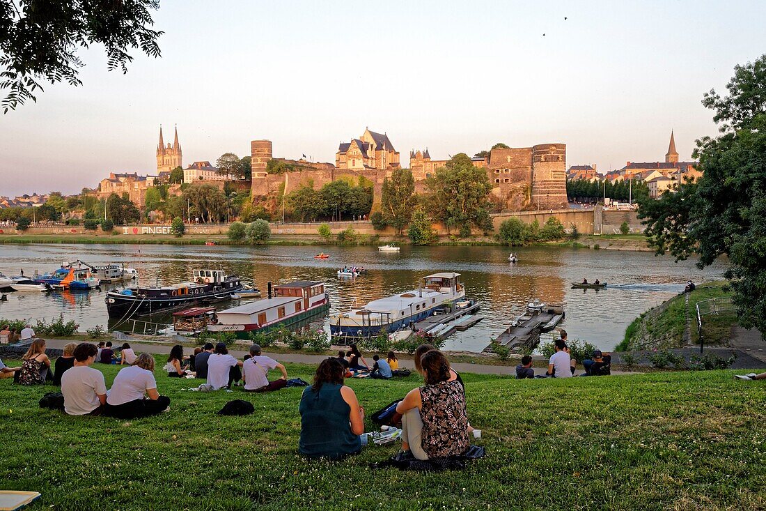 France, Maine et Loire, Angers, the river port and the castle of the Dukes of Anjou, Saint Maurice cathedral in background