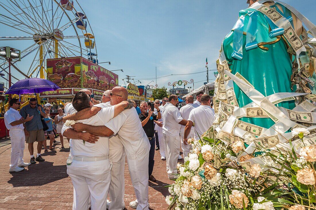 Vereinigte Staaten, Neuengland, Massachusetts, Cape Ann, Gloucester, Saint Peters Fiesta, traditionelles italienisches Fischereifest, Fettstangenwettbewerb