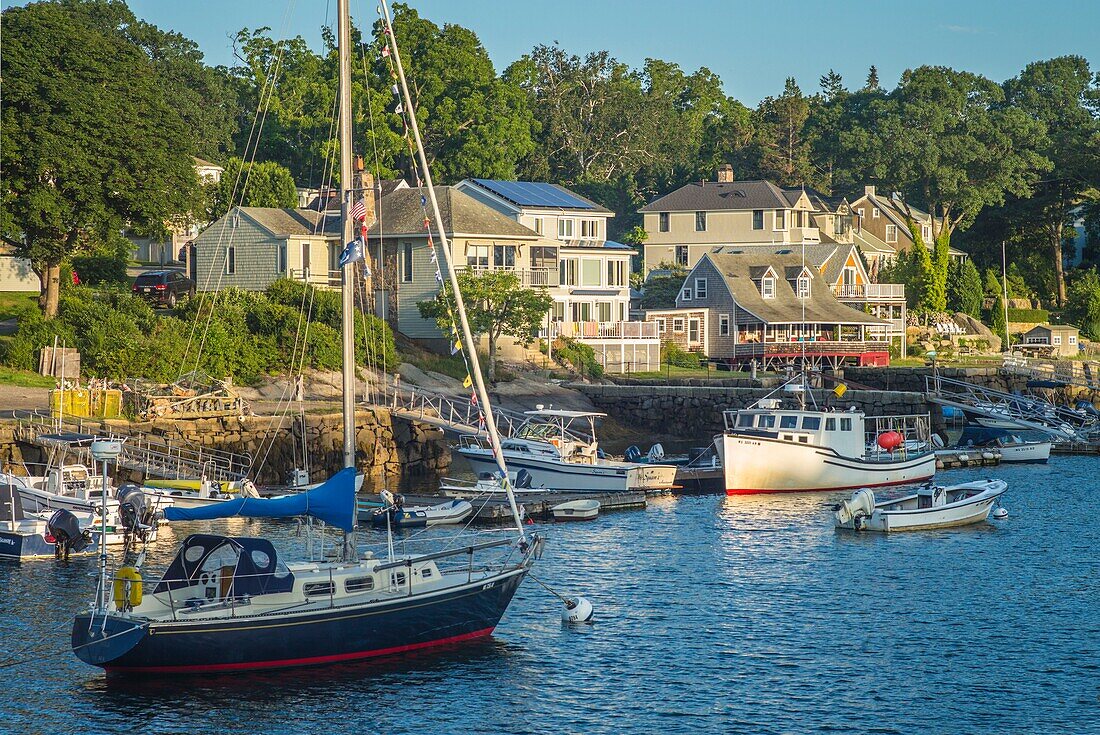 United States, New England, Massachusetts, Cape Ann, Gloucester, Annisquam Village, Lobster Cove, sunset