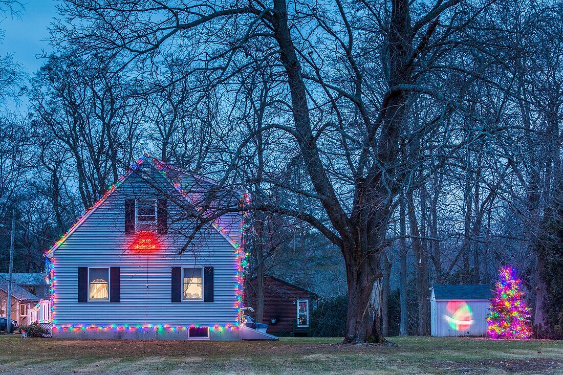 United States, New England, Massachusetts, Rowley, house decorated for Christmas