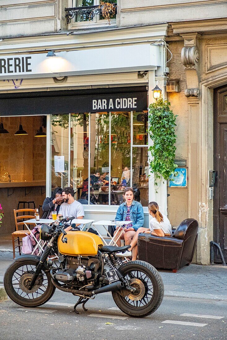 France, Paris, the Canal Saint Martin