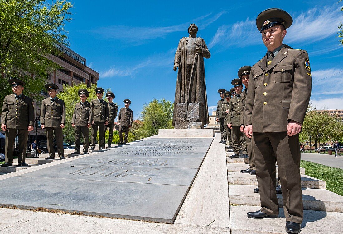 Armenia, Yerevan, Hanrapetutyan Street, military members in front of Garegin Nzhdeh statue, Armenian politician, philosopher and revolutionary