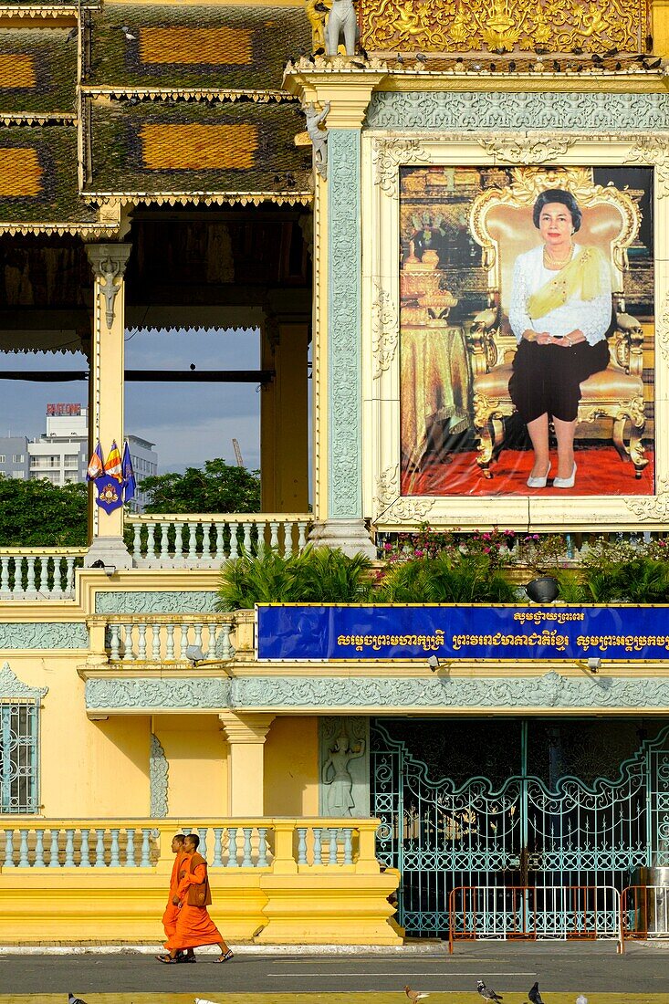 Cambodia, Phnom Penh, the Royal Palace, residence of the King of Cambodia, built in 1860