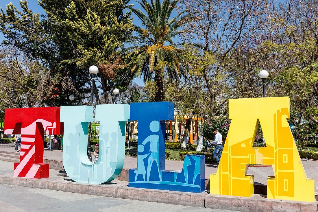 Mexico, Hidalgo state, Tula de Allende, the letters