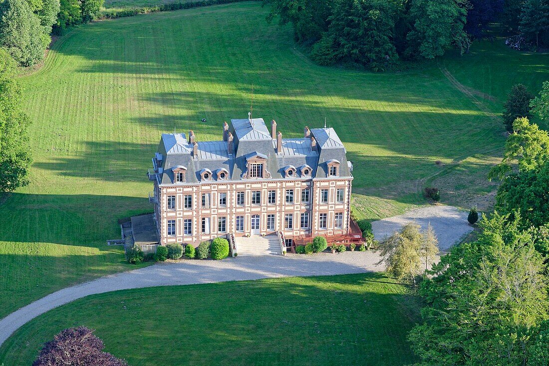 Frankreich, Seine Maritime, Varengeville sur Mer, das Schloss (Luftaufnahme)