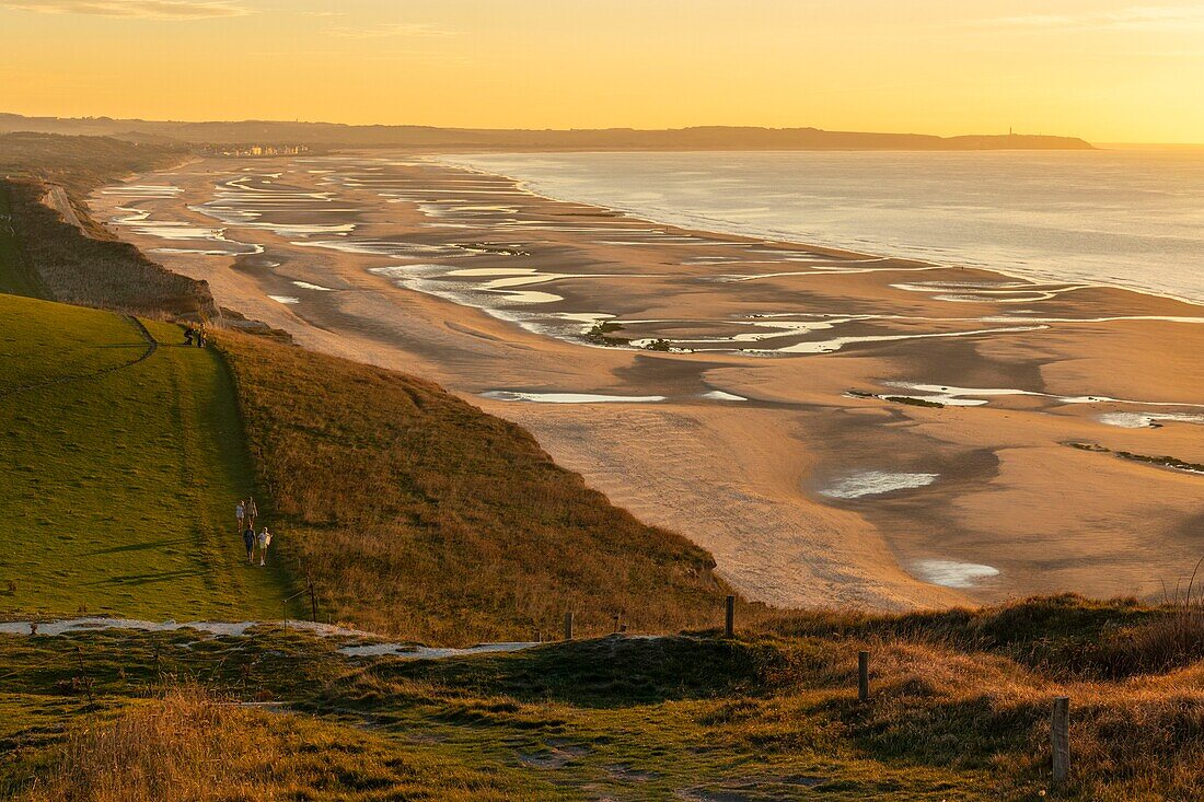 France, Pas de Calais, Opal Coast, Great Site of the two Caps, Escalles, Cap Blanc nez, the Cape Blanc Nez and the walk towards the bay of Wissant at the end of the day