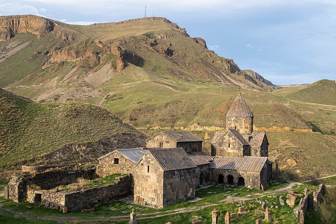 Armenia, Syunik region, Vaghatin, 11th century Vorotnavank monastery