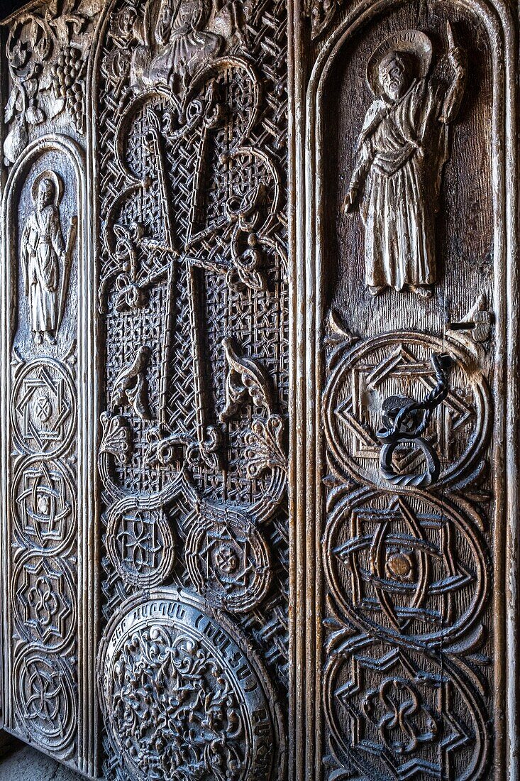 Armenia, Gegharkunik region, Sevan, Sevanavank monastery on the banks of Sevan lake, detail of the door of Surp Astvatsatsin church