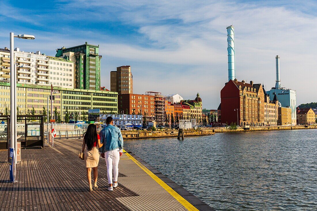 Sweden, Vastra Gotaland, Goteborg (Gothenburg), view of the thermal power plant of the city from the dock of Stenpiren