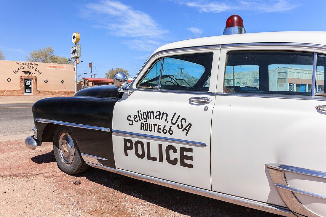 Vereinigte Staaten, Arizona, Route 66, Seligman, altes Polizeiauto