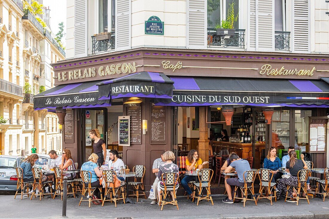 France, Paris, Rue Joseph de Maistre, the Relais Gascon restaurant