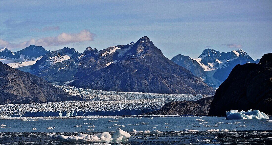 United States, Alaska, a glacier on the road to Valdez